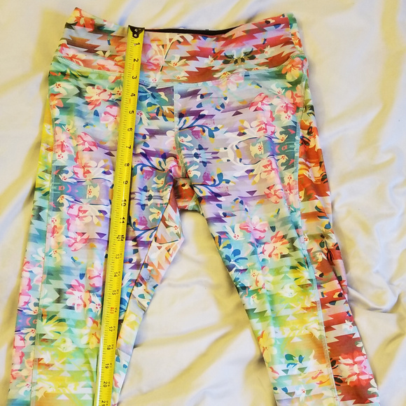 Lularoe Jade Workout Capri Leggings 